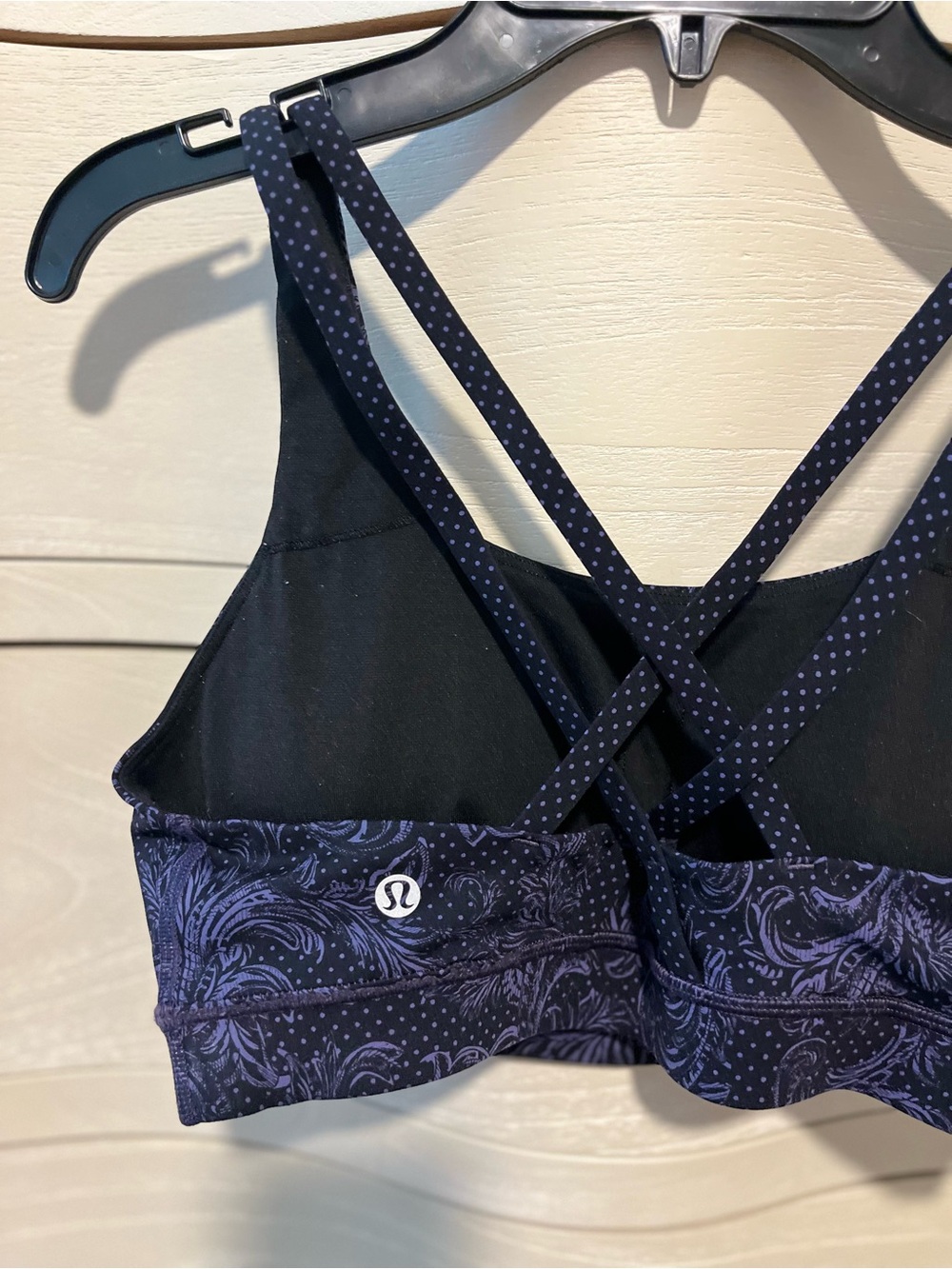 Lululemon Energy Bra Size 8 - Picture 4 of 4